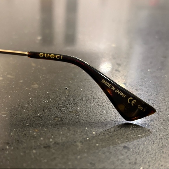 Gucci round green & red women’s sunglasses - Picture 6 of 15